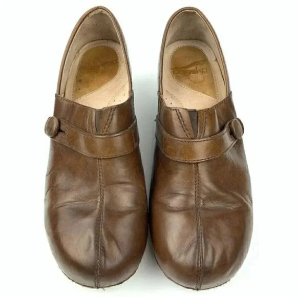 Dansko clogs size 38 7.5-8 Brown leather button - Picture 3 of 14